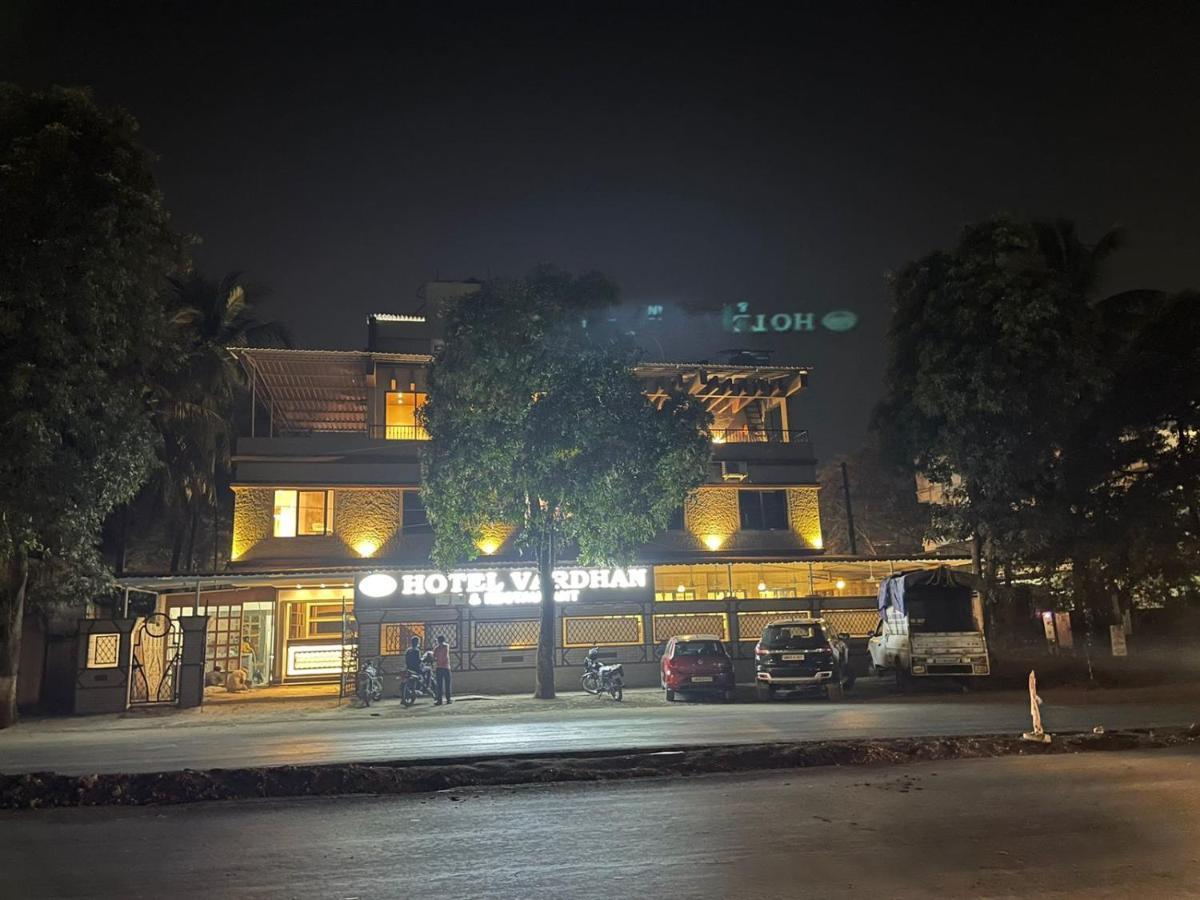 Hotel Vardhan سيلفاسا المظهر الخارجي الصورة