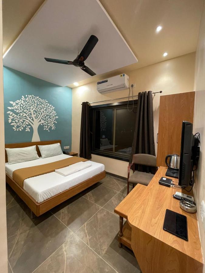Hotel Vardhan سيلفاسا المظهر الخارجي الصورة
