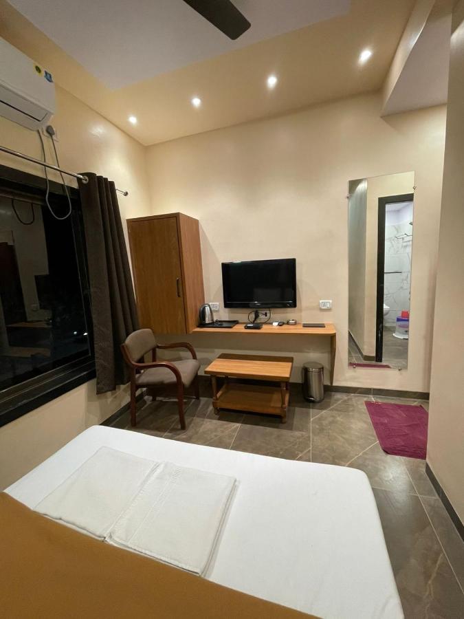 Hotel Vardhan سيلفاسا المظهر الخارجي الصورة