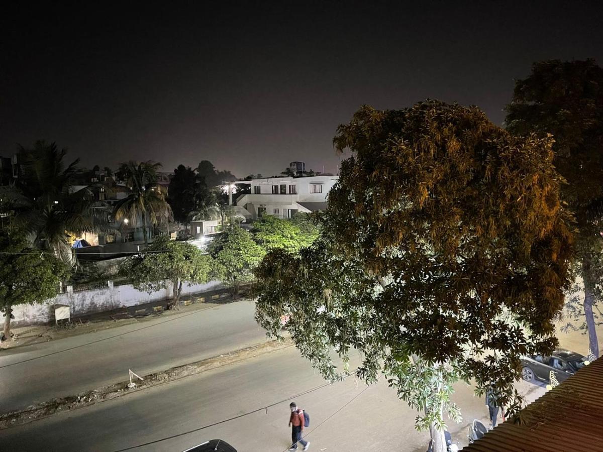 Hotel Vardhan سيلفاسا المظهر الخارجي الصورة