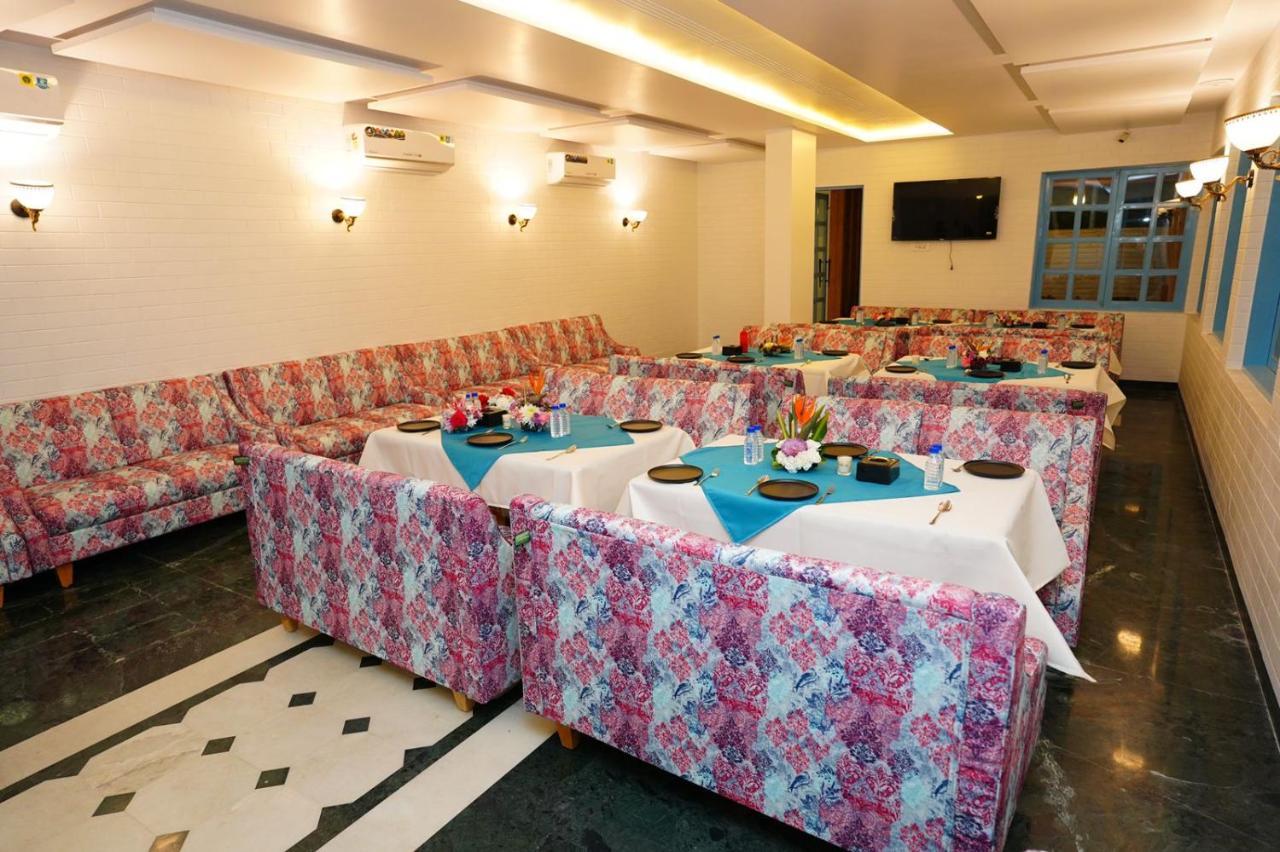 Hotel Vardhan سيلفاسا المظهر الخارجي الصورة